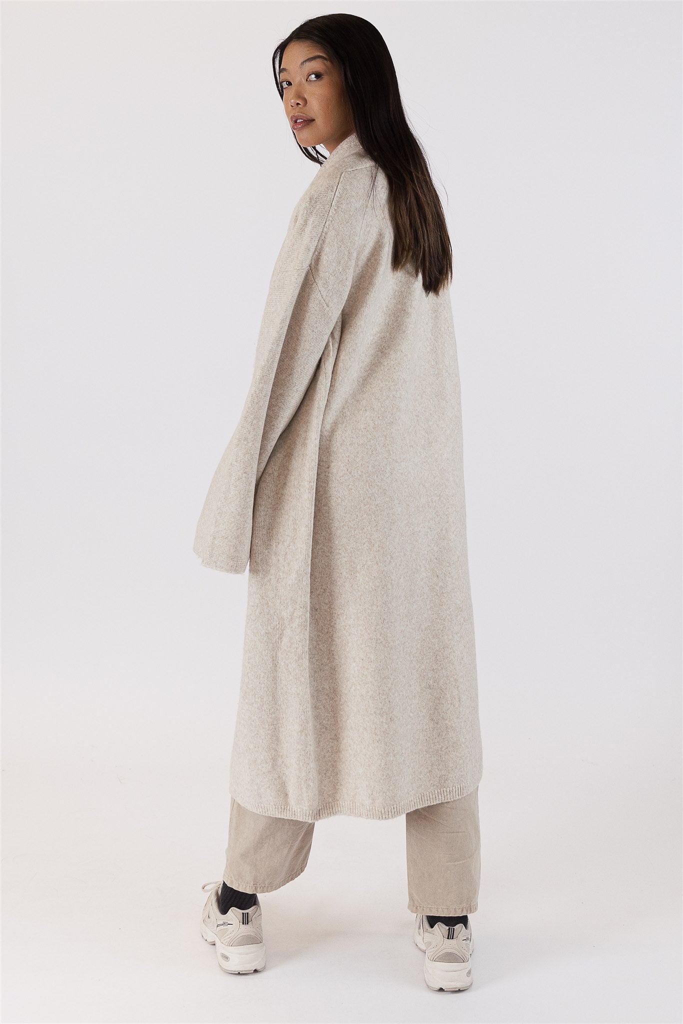 Bryant  |  Beige